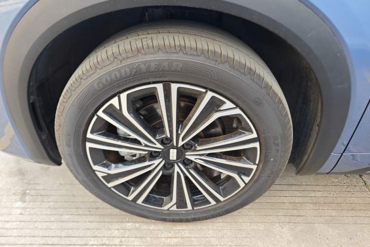 Used Geely Galaxy Xingjian 7 EM-i 2025 120km Flagship Edition