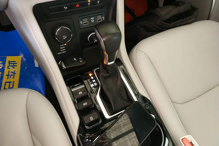 Used Jeep Grand Commander 2018 2.0T Four-Wheel Drive Prestige Edition China V
