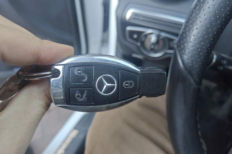 Used Mercedes-Benz C-Class 2018 C 200 L Sport Edition Vehicle Key