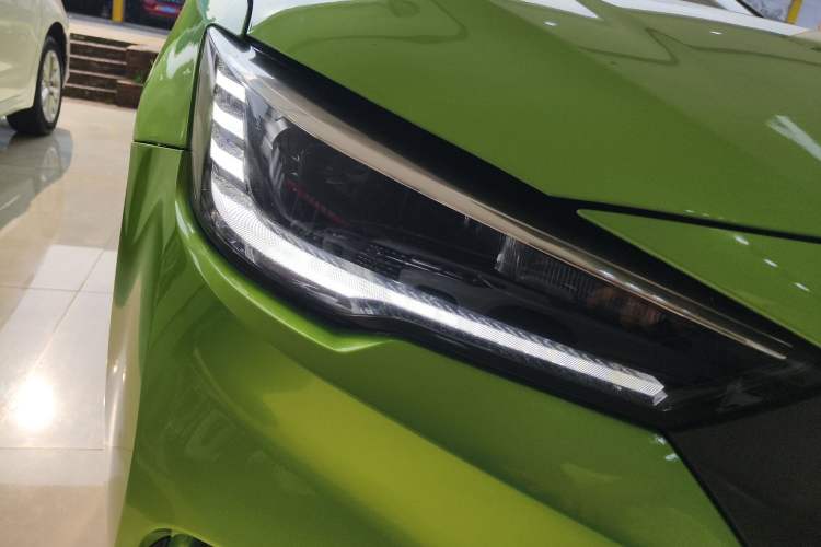 Used MG 6 2020 1.5T Automatic Trophy Smart Drive Flagship Edition Right Front Headlight