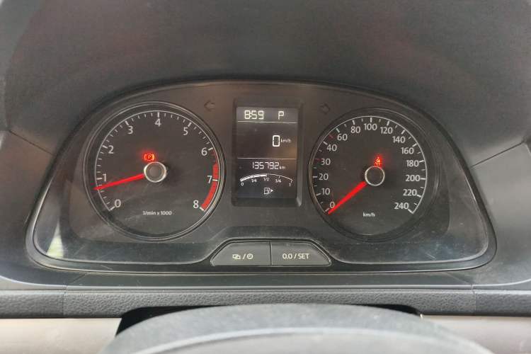 Used Volkswagen Lavida 2015 1.6L Automatic Fashion Edition
