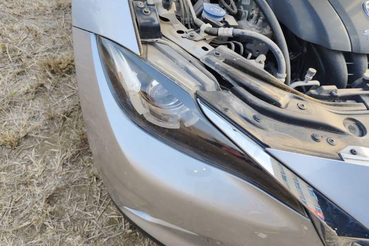 Used Mazda CX-4 2018 2.0L Automatic Two-Wheel Drive Blue Sky Dynamic Version China V Standard Right Front Headlight