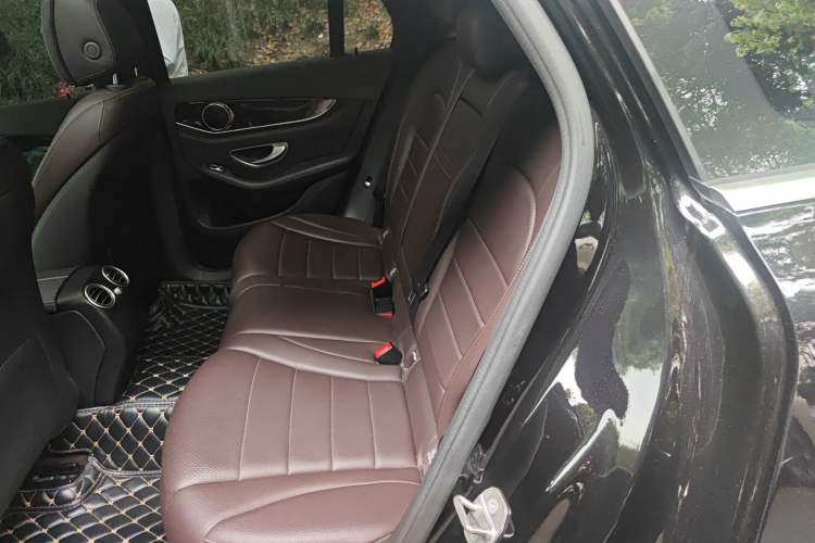 Used Mercedes-Benz GLC 2018 Facelifted GLC 260 4MATIC Dynamic Edition Left Rear Seat