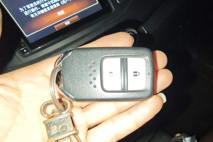 Used Honda CR-V 2015 2.4L two-wheel drive luxury version
