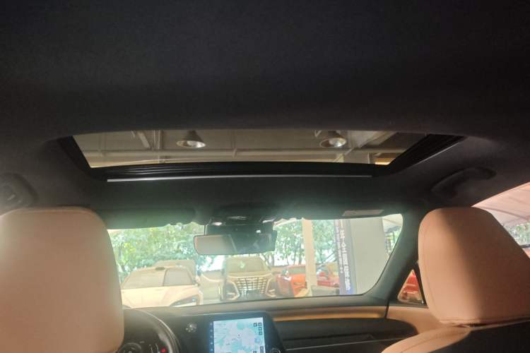 Used Lexus RX 2023 350h Two-Wheel Drive Enjoyment Version
