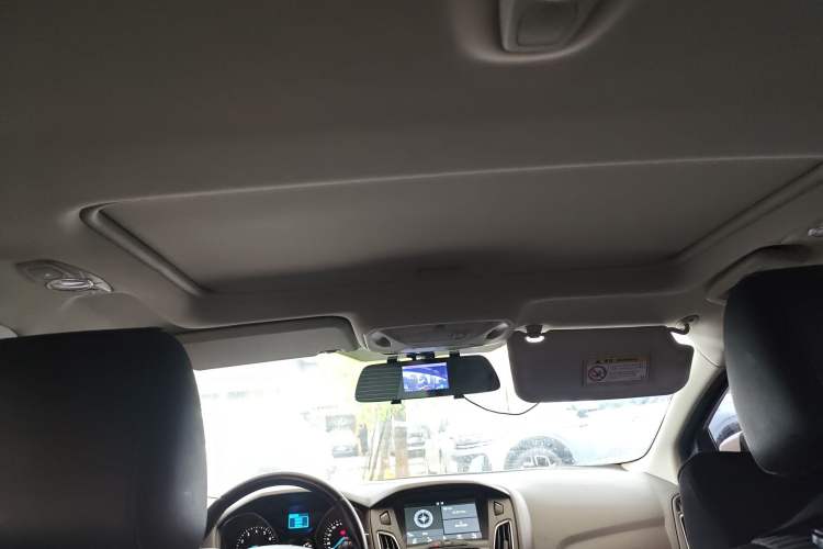 Used Ford Focus 2018 Sedan Classic 1.6L Automatic Trendy SmartDrive Edition Headliner