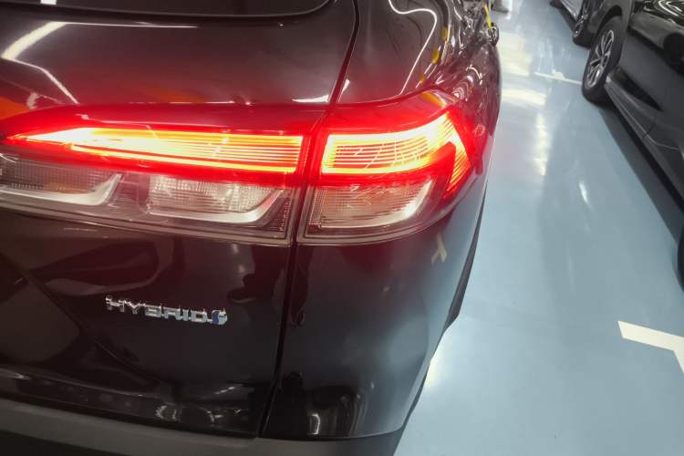 Used Toyota FRONTLANDER 2023 2.0L Smart Electric Hybrid Dual-Engine Deluxe Version