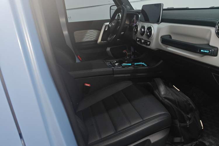 Used BAIC Off-Road BJ40 2024 2.0D Blade Hero Glory Edition
