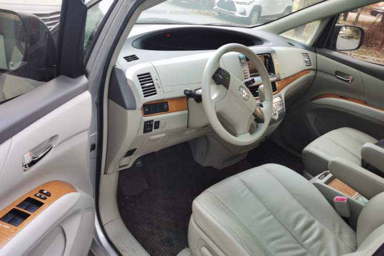 Used Toyota Previa 2012 2.4L 7-Seater Standard Edition Driver Seat