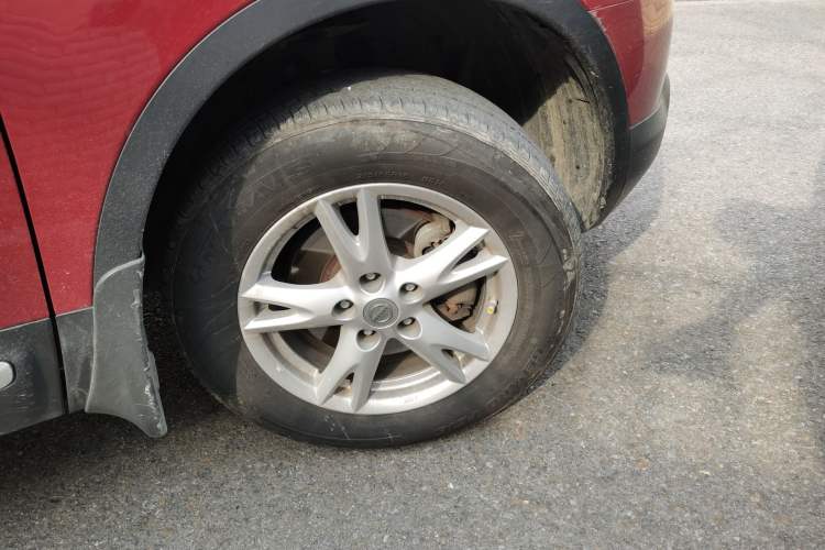 Used Nissan Qashqai 2012 2.0 XL Fire CVT 2WD Right Front Wheel Hub