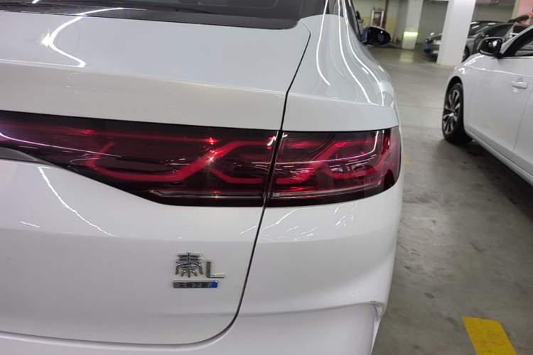 Used BYD Qin L 2025 DM-i Smart Drive 120KM Superior Model
