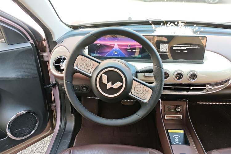 Used Wuling Bingo 2023 333 km Lingxi Connected+ Version
