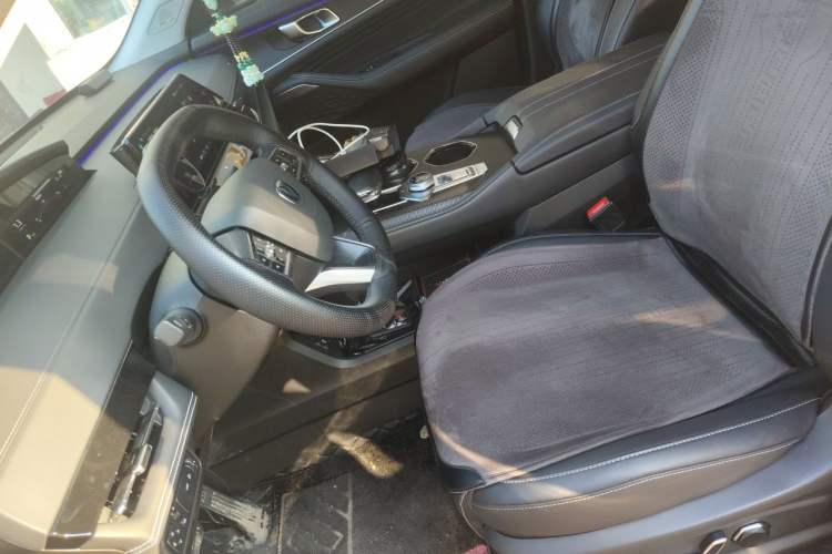 Used CHANGAN UNI-K 2023 2.0T All-Wheel-Drive Enjoyment Version