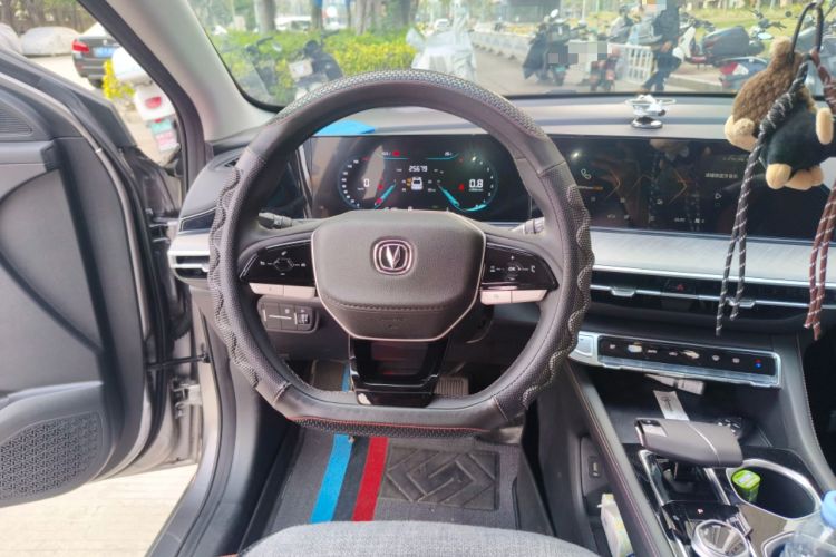 Used CHANGAN Eado 2022 PLUS Blue Whale NE 1.4T GDI DCT Prestige Edition
