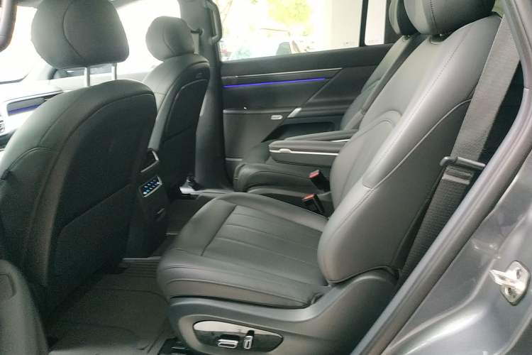 Used Dongfeng eπ eπ008 2026 Model Six-Seat Pure-Electric Family Delight Edition