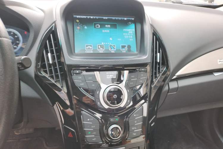 Used BYD Qin New Energy 2015 1.5T Dual-Crown Flagship Plus Edition