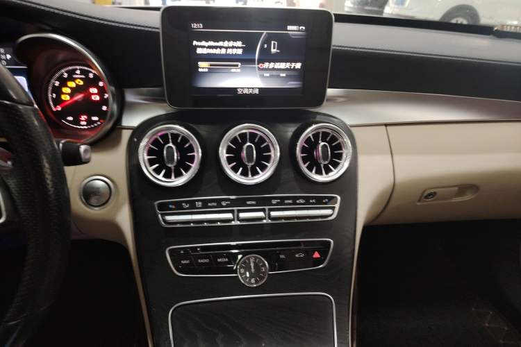 Used Mercedes-Benz C-Class 2017 Facelift C 200 L Sport Edition Audio And AC Panel