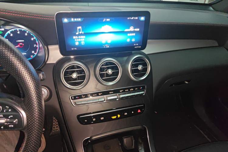 Used Mercedes-Benz GLC AMG 2022 AMG GLC 43 4MATIC Audio And AC Panel