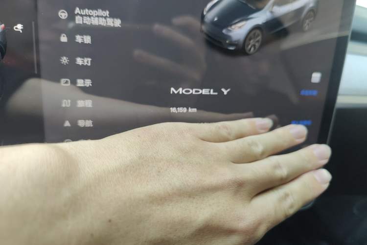 Used Tesla Model Y 2024 Rear-Wheel-Drive Version