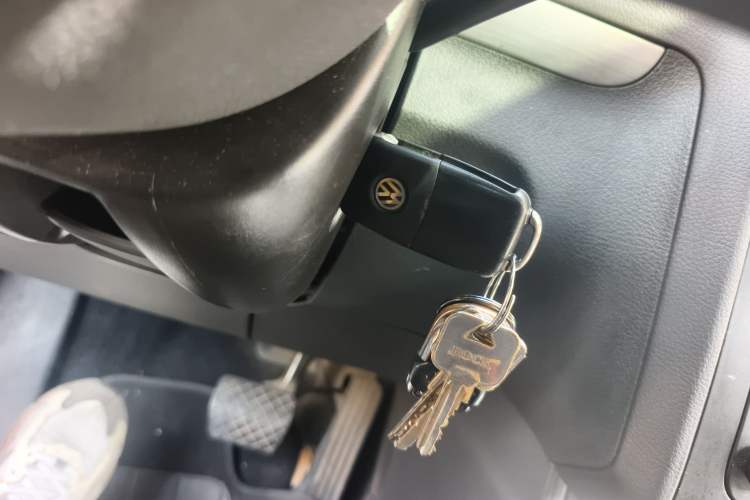 Used Volkswagen Touran 2015 1.4T DSG Comfort Edition 5 Seats Vehicle Key