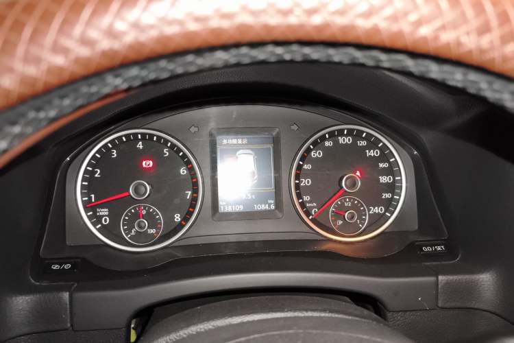 Used Volkswagen Tiguan L 2015 1.8TSI Automatic Two-Wheel Drive Luxury Model
