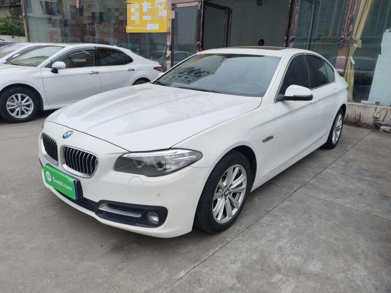 Parte inferior delantera