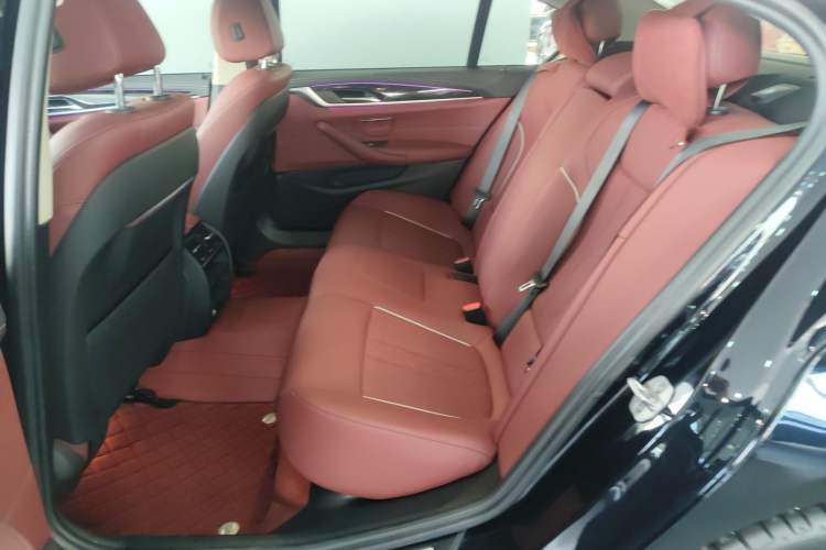 Used BMW 5 Series 2022 Second Facelift 525Li Luxury Package
