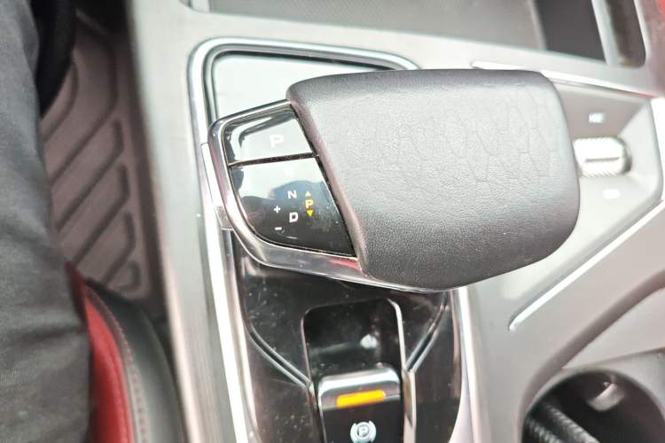 Used CHANGAN CS75 PLUS 2020 2.0T Automatic Pilot Version Gear Lever