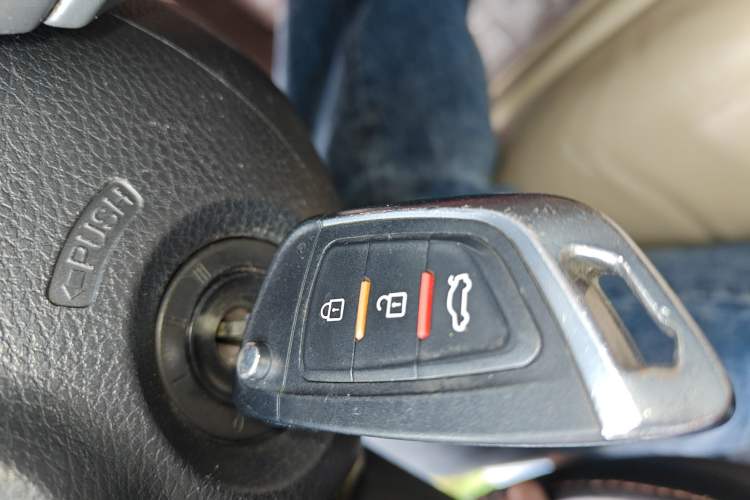Used Honda Accord 2010 2.0L EX Vehicle Key