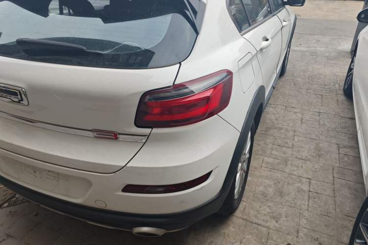 Used Qoros 3 2017 Urban SUV 1.6T Automatic Zhiyue Model

