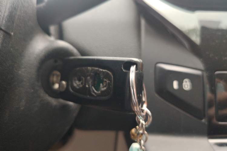 Used Citroen C-Quatre 2012 Hatchback 1.6L Automatic LeShang Model Vehicle Key