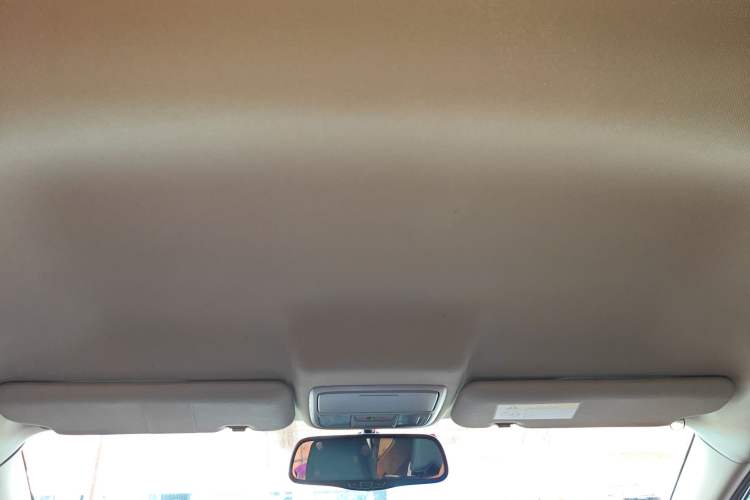 Used Honda CR-V 2016 2.0L Two-Wheel Drive Classic Edition Headliner