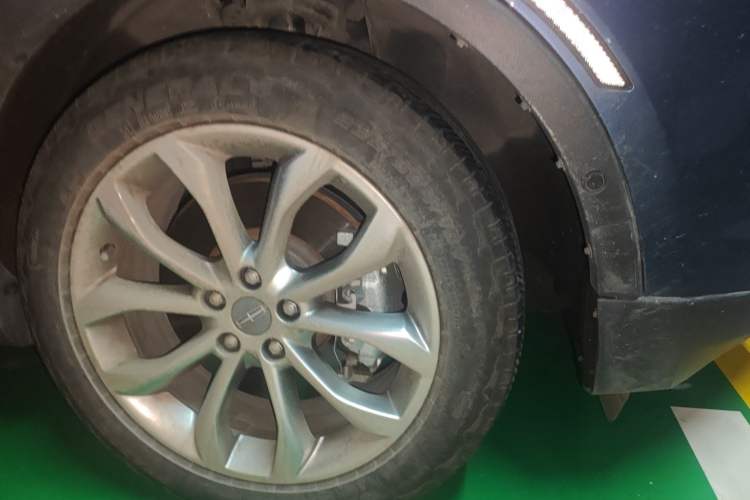 Used Lincoln MKC 2017 2.0T Four-Wheel Drive Prestige Edition
