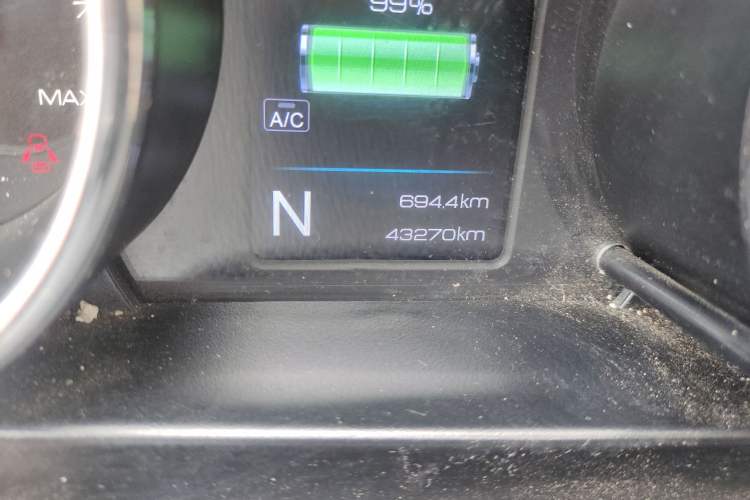 Used Dongfeng Yufeng Yufeng EM26 2023 Standard Edition 41.472 kWh Henan Lithium Power