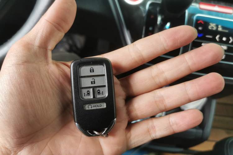 Used Honda Elysion 2019 2.0L Hybrid Supreme Edition