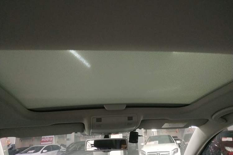 Used Volkswagen Golf 2015 1.4TSI Automatic Luxury Model Headliner