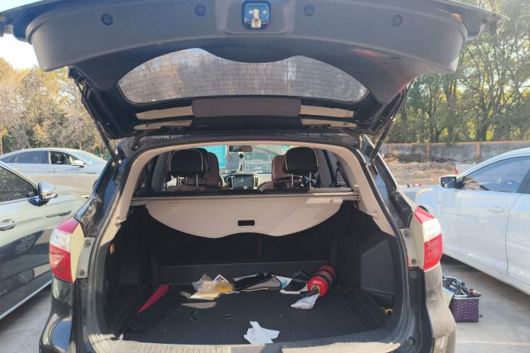 Used Venucia T70 2015 2.0L Manual RuiQu Version
