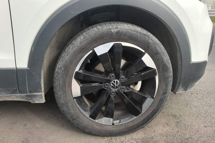 Used Volkswagen Tacqua 2021 1.5L Automatic Yue Zhi Lian Edition Right Front Wheel Hub