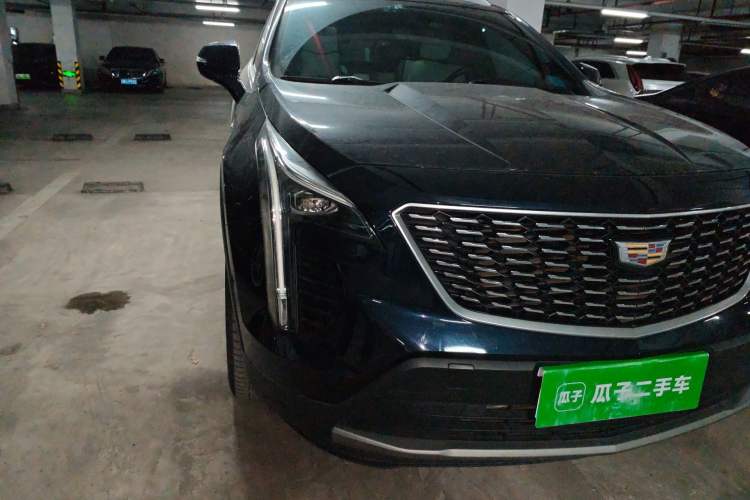 Used Cadillac XT4 2020 28T Two-Wheel-Drive Leading Version Right Front Headlight