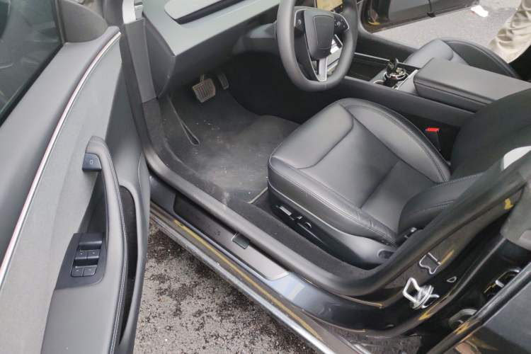 Used Tesla Model 3 2023 Rear-Wheel-Drive Version Driver Seat