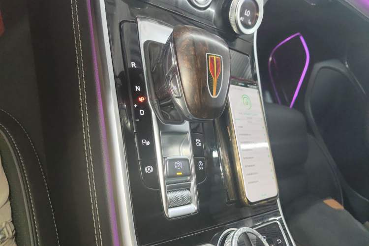 Used Hongqi H9 2020 2.0T Smart Connect Flagship Edition Gear Lever