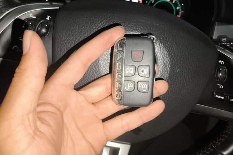 Used Jaguar XF 2014 XF 3.0 SC Elegance Edition Vehicle Key