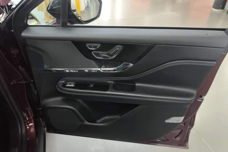 Used Lincoln Corsair 2022 2.0T Two-Wheel Drive Deluxe Edition