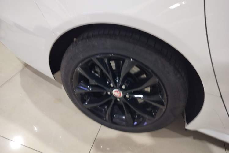 Used Jaguar XFL 2021 XFL 2.0T P250 All-Wheel-Drive Shimmering Black Sport Edition
