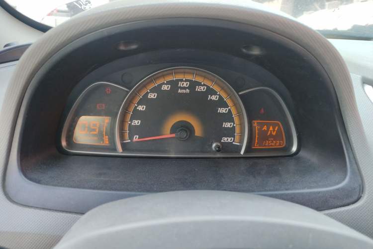 Used Chevrolet Sail 2011 Sedan 1.4L AMT Happiness Edition