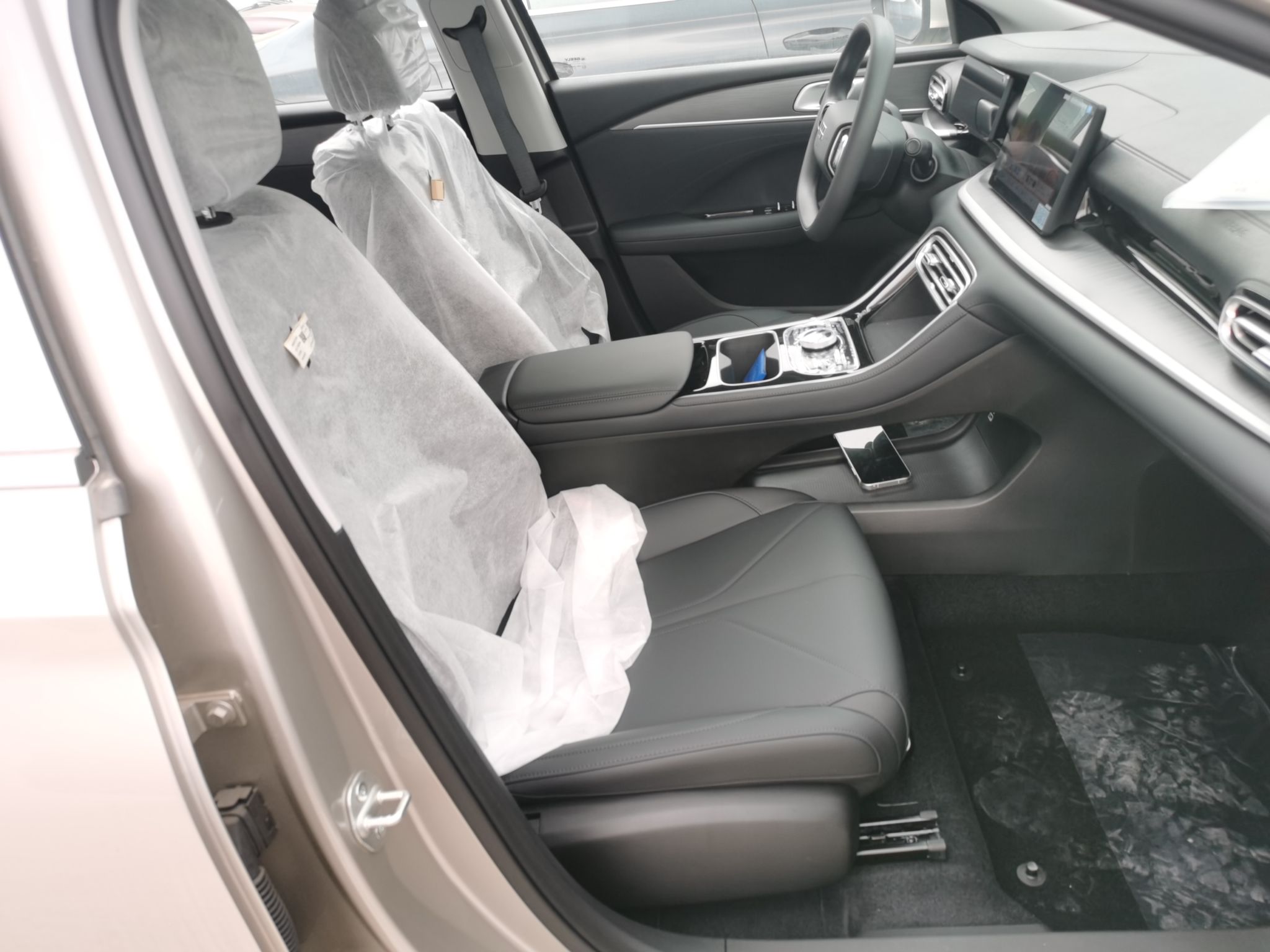 Geely Galaxy Stellar 6 2026 Model 125km Free-Style Edition — снимка 19