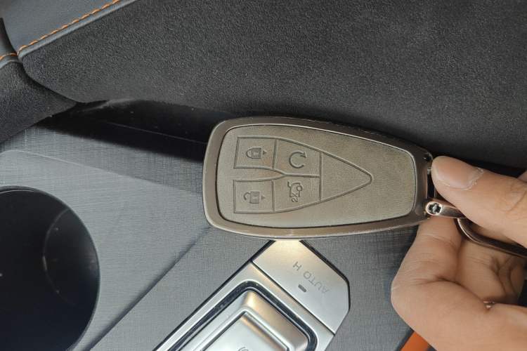 Used Changan UNI-V 2024 1.5T Prestige Sport Edition
