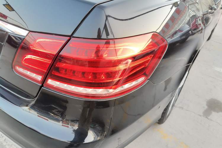 Used Mercedes-Benz E-Class 2015 Facelift E 200 L Sport Edition