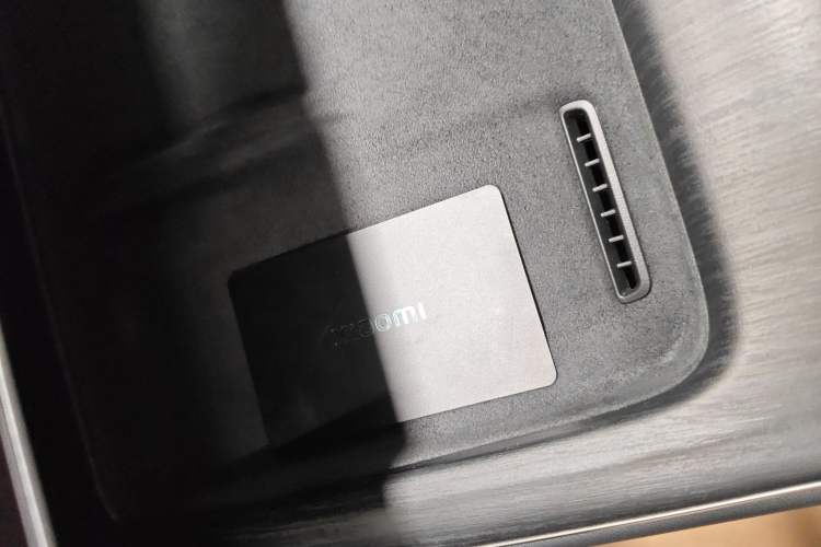 Used Xiaomi Auto SU7 2024 Four-Wheel Drive Ultra-Long Range Advanced Intelligent Driving Max Edition Interior 1