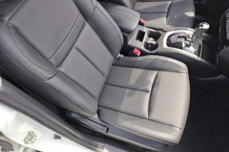 Used Nissan X-Trail 2017 2.0L CVT Comfort Edition 2WD Right Front Seat